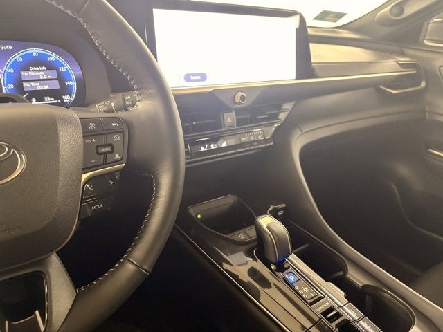 2025 Toyota Crown Signia Limited