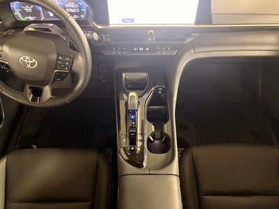 2025 Toyota Crown Signia Limited