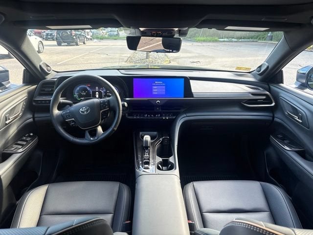 2025 Toyota Crown Signia Limited