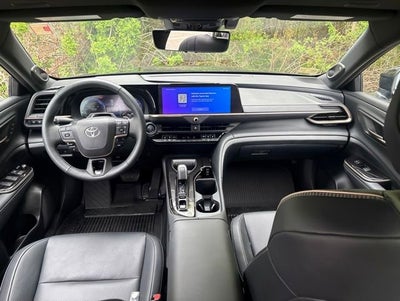 2025 Toyota Crown Signia Limited