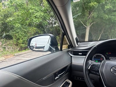 2024 Toyota Venza XLE