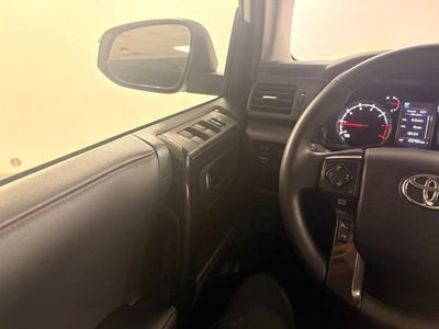 2024 Toyota 4Runner TRD Off-Road