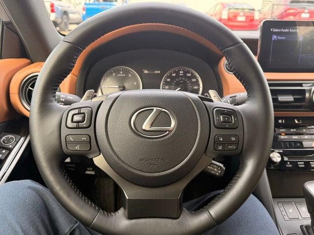 2025 Lexus IS 350 F SPORT Design