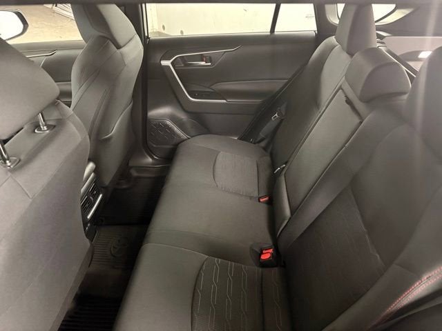 2024 Toyota RAV4 Prime SE