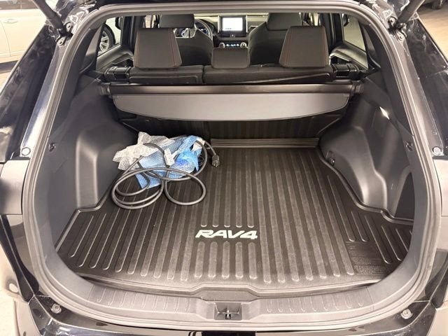 2024 Toyota RAV4 Prime SE