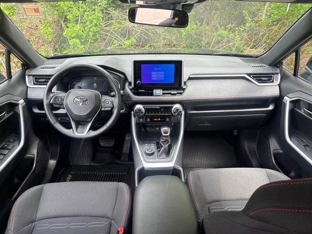 2025 Toyota RAV4 Plug-In Hybrid SE