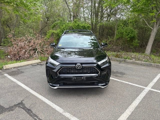 2025 Toyota RAV4 Plug-In Hybrid SE