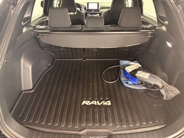 2023 Toyota RAV4 Prime SE