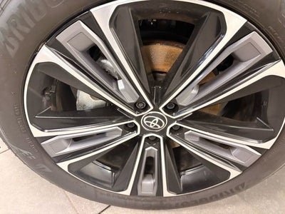 2025 Toyota bZ4X Limited