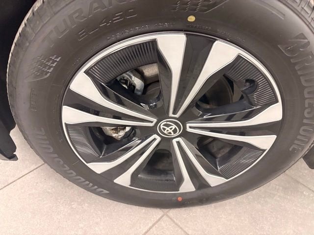 2025 Toyota bZ4X XLE