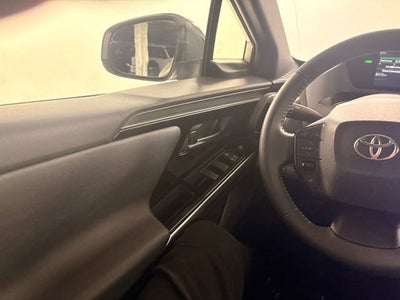 2025 Toyota bZ4X XLE