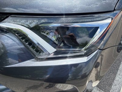 2018 Toyota RAV4 Hybrid XLE