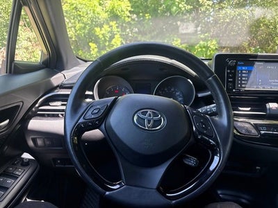 2018 Toyota C-HR XLE Premium