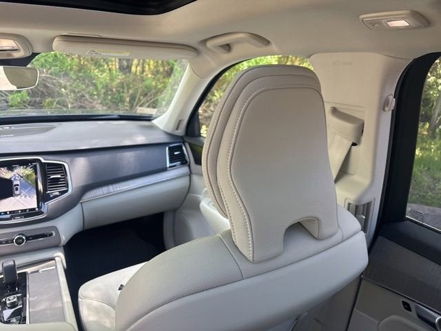 2025 Volvo XC90 Plug-In Hybrid T8 Plus