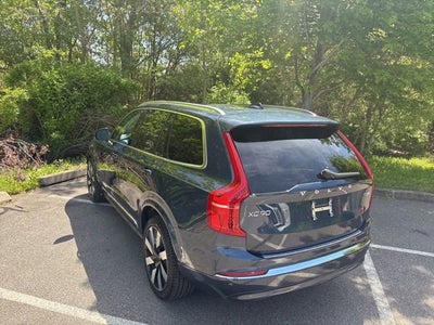 2025 Volvo XC90 Plug-In Hybrid T8 Plus