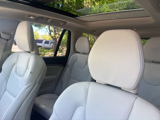 2025 Volvo XC90 Plug-In Hybrid T8 Plus