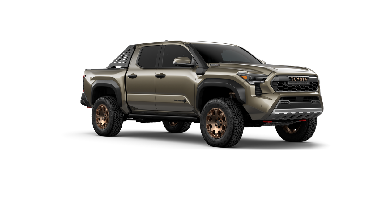 2025 Toyota Tacoma i-FORCE MAX Tacoma Trailhunter